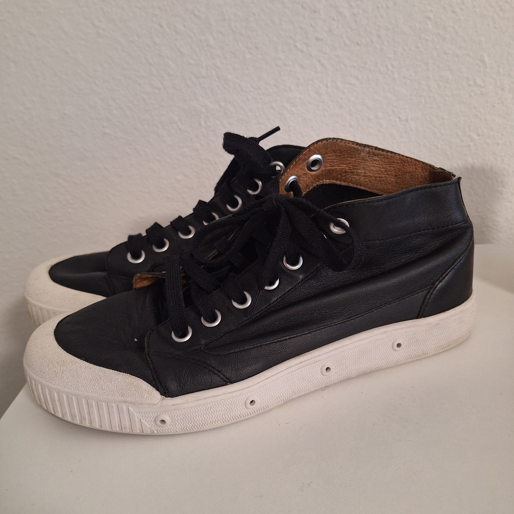 Men's Black Leather Sneakers